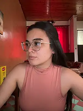 CamilaSofiia online show from March 18, 2026, 8:53 pm