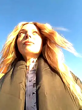 LoraaDoll online show from October 2, 2025, 2:20 pm