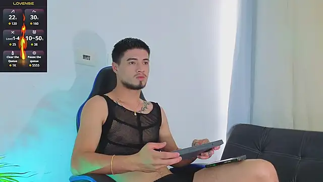 Snapshot of EdwardRoss_ chatting on February 16, 2026, 8:51 pm EdwardRoss online show from February 16, 2026, 8:51 pm