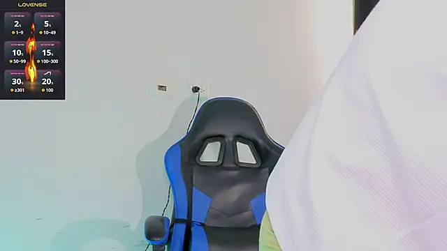 Snapshot of EdwardRoss_ chatting on January 7, 2026, 7:41 pm EdwardRoss online show from January 7, 2026, 7:41 pm