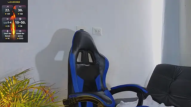 EdwardRoss  online show from March 27, 2026, 8:21 pm