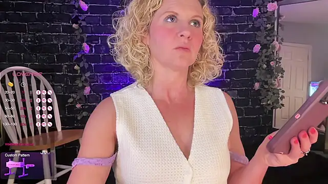 AmberJade AmJ online show from March 13, 2025, 12:05 am