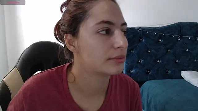 Kate lorens9 online show from March 19, 2025, 1:40 pm