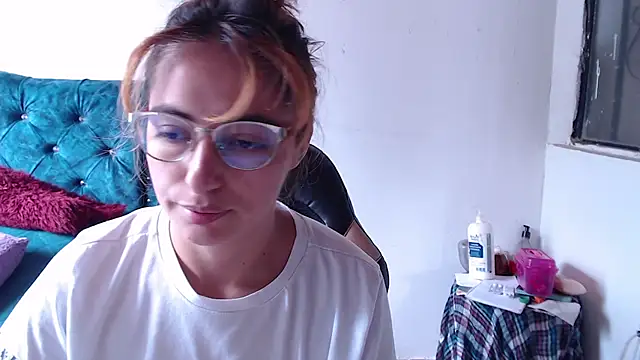 Kate lorens9 online show from April 11, 2026, 4:43 pm