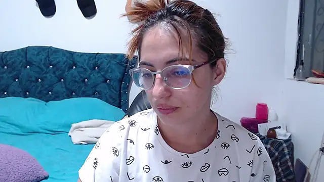 Kate lorens9 online show from July 16, 2026, 11:35 pm