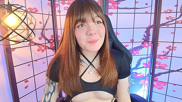 Fluffy Bubble21 online show from October 3, 2025, 3:41 am