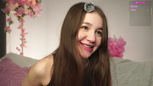 AmiLewis online show from December 3, 2025, 1:17 am