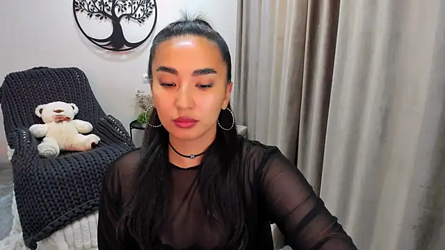 worldofkim online show from October 24, 2025, 5:01 pm