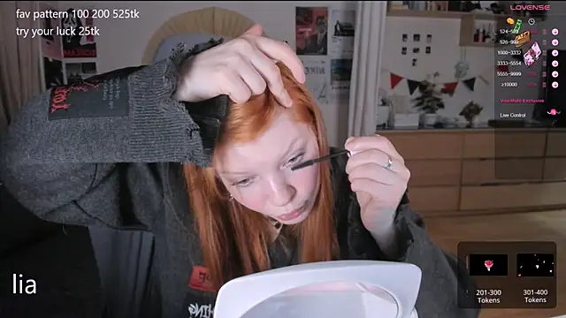 lil lia online show from October 3, 2025, 4:08 pm