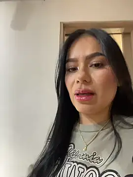 Miah gomez  online show from February 5, 2026, 10:38 pm