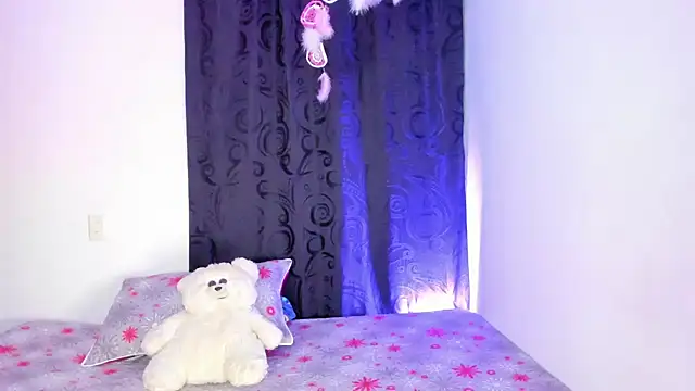 AmyStevenss online show from October 11, 2025, 1:06 am