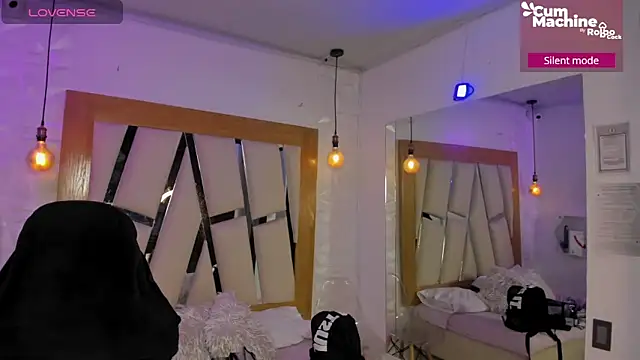 ary cooper  online show from September 27, 2025, 12:22 pm