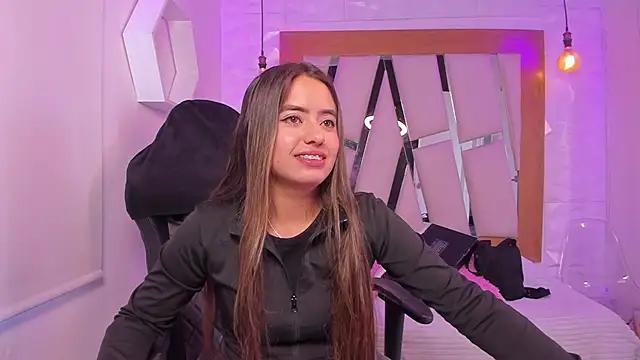 ary cooper  online show from January 7, 2026, 2:33 pm