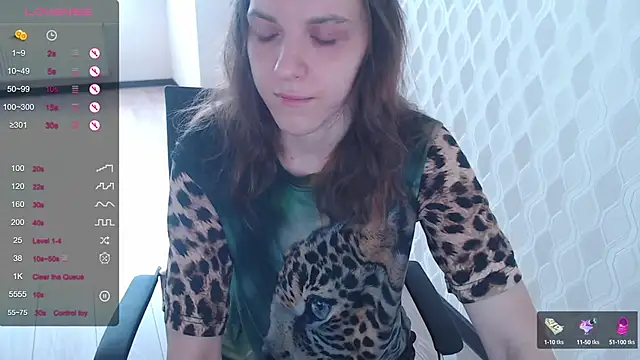 LisaHeart online show from October 10, 2025, 5:41 am