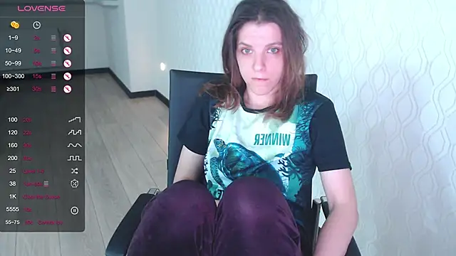 LisaHeart online show from October 6, 2025, 1:07 am