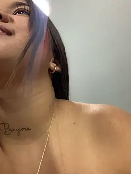 Michellesexxy online show from March 22, 2025, 10:26 pm