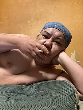 Snapshot of punk0805 chatting on October 3, 2025, 8:27 am punk0805 online show from October 3, 2025, 8:27 am