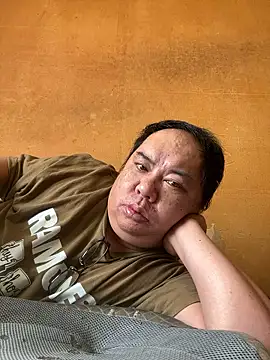 Snapshot of punk0805 chatting on October 7, 2025, 1:28 am punk0805 online show from October 7, 2025, 1:28 am