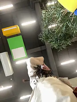 eveangelll online show from March 13, 2025, 8:04 am