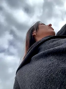 eveangelll online show from October 12, 2025, 7:10 am