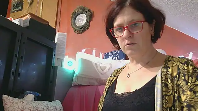 lanax online show from October 10, 2025, 12:06 pm