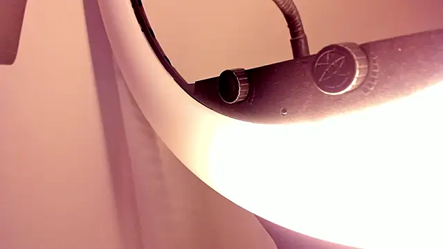 Snapshot of scarlet_darling26 chatting on February 13, 2026, 4:07 pm scarlet darling26 online show from February 13, 2026, 4:07 pm