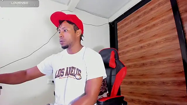 Snapshot of AlejoKhalifa_ chatting on October 1, 2025, 10:20 am AlejoKhalifa online show from October 1, 2025, 10:20 am