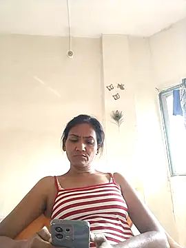 Snapshot of sunita6009 chatting on June 19, 2026, 2:28 am sunita6009 online show from June 19, 2026, 2:28 am