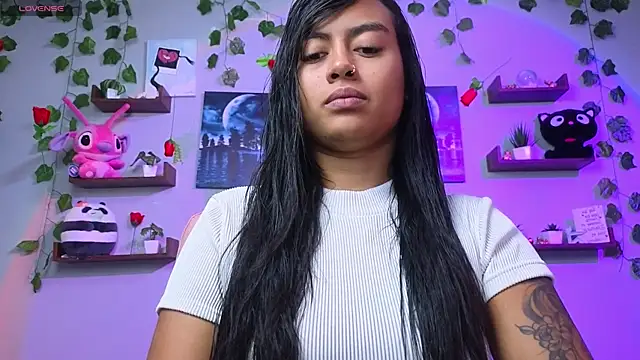 macey elliot  online show from March 15, 2025, 2:45 pm