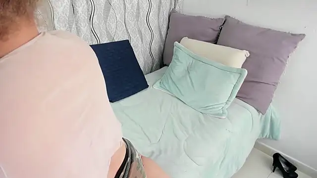 Snapshot of larossasexy chatting on March 6, 2025, 8:16 pm larossasexy online show from March 6, 2025, 8:16 pm