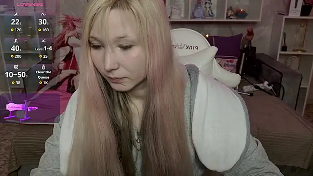 MeowkaKitty online show from March 31, 2026, 3:41 am