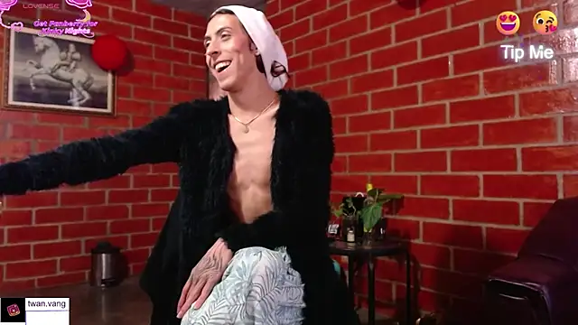 Trix fiore oficial online show from February 15, 2026, 8:19 pm