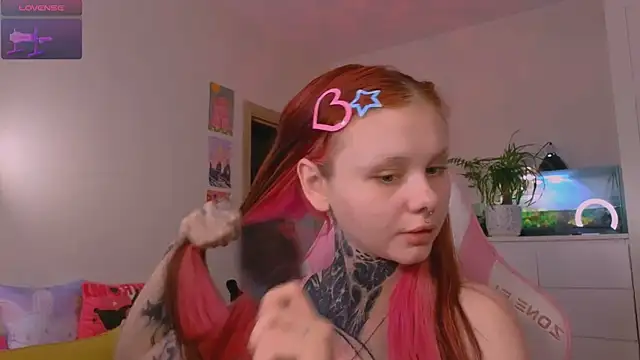 Britney Lynch online show from November 13, 2025, 7:18 pm