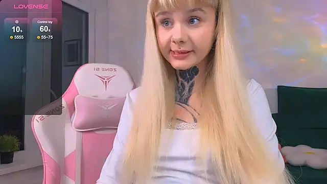 Britney Lynch online show from March 19, 2026, 7:14 pm