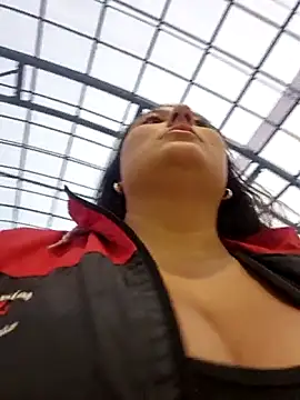 Celeem  online show from December 14, 2025, 10:26 pm