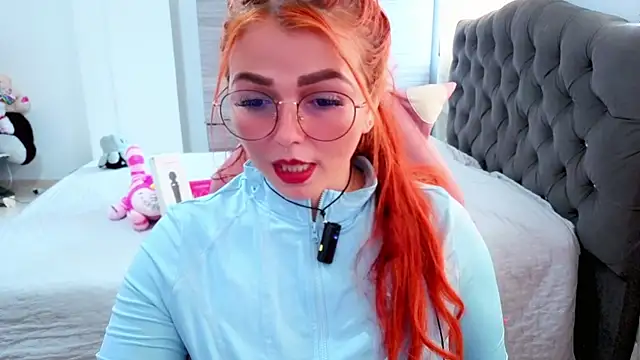 Alexatexa2929 online show from July 16, 2026, 8:39 pm