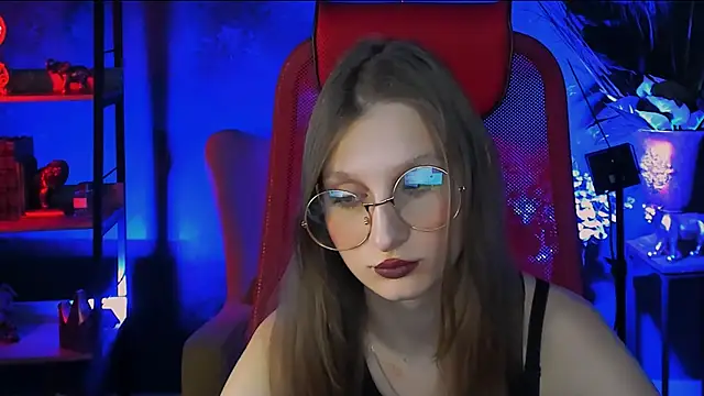 EllaHorton online show from March 13, 2025, 5:39 pm