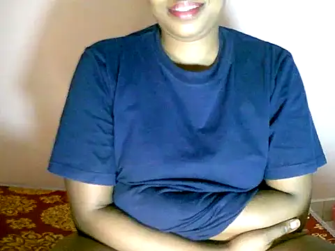 Snapshot of Pretty_sakura27 chatting on February 3, 2025, 12:36 am Pretty sakura27 online show from February 3, 2025, 12:36 am