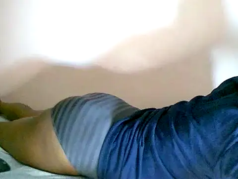 Snapshot of Pretty_sakura27 chatting on February 5, 2025, 7:31 pm Pretty sakura27 online show from February 5, 2025, 7:31 pm