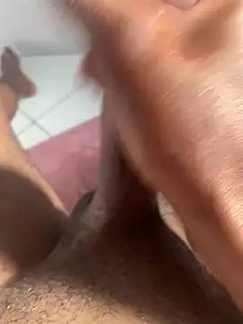 Snapshot of s1437jdjjddjjshbx chatting on January 1, 2025, 9:52 pm s1437jdjjddjjshbx online show from January 1, 2025, 9:52 pm