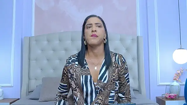 JoannaCox online show from March 12, 2025, 9:45 pm