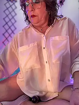 PaulinaSanders X online show from February 10, 2026, 1:04 am