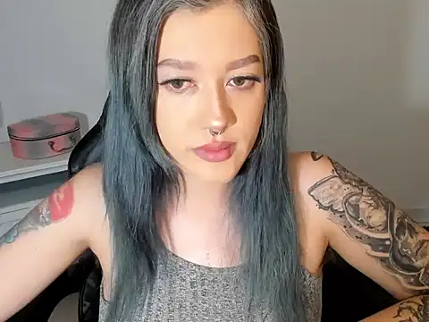 kat apple online show from October 13, 2025, 5:20 am