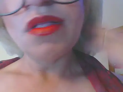 LorenJade online show from March 13, 2025, 6:37 am