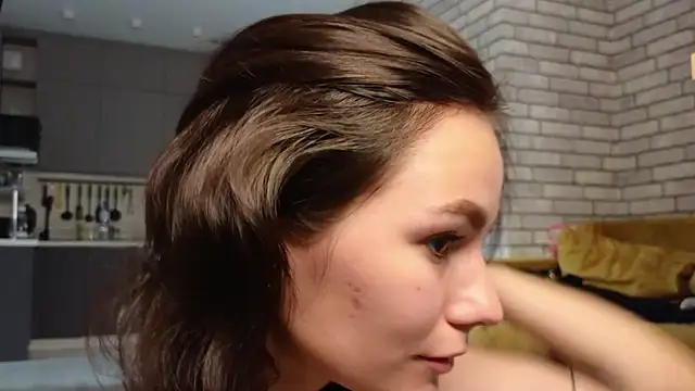 girl with snaketatto0 online show from December 28, 2024, 7:33 am