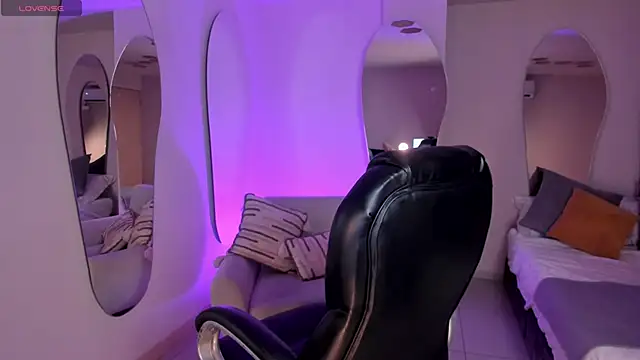 EloisaOlivero online show from September 13, 2025, 11:32 am