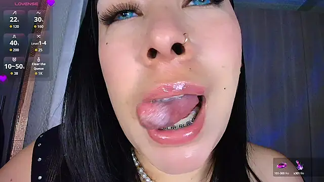 leahtemptation3 online show from September 21, 2025, 10:20 am