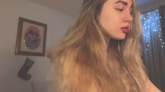 Snapshot of hotexclusive_ chatting on January 5, 2025, 8:21 pm hotexclusive online show from January 5, 2025, 8:21 pm