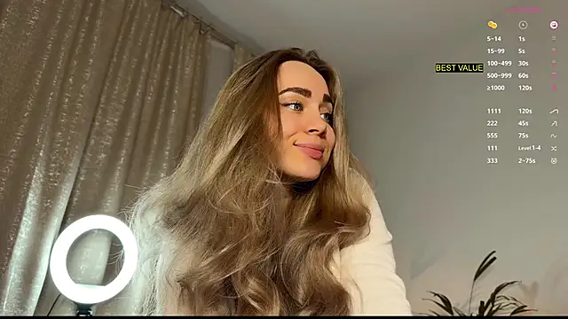 Snapshot of hotexclusive_ chatting on October 7, 2025, 7:37 pm hotexclusive online show from October 7, 2025, 7:37 pm