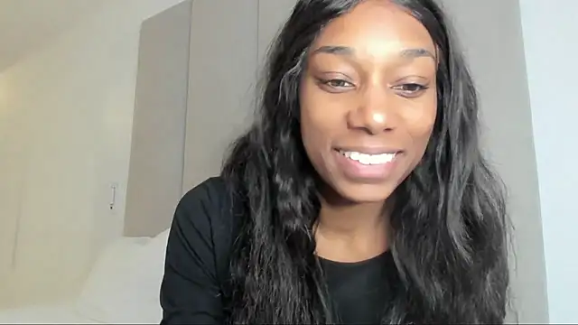 Snapshot of smileybabe chatting on February 20, 2025, 4:25 pm smileybabe online show from February 20, 2025, 4:25 pm